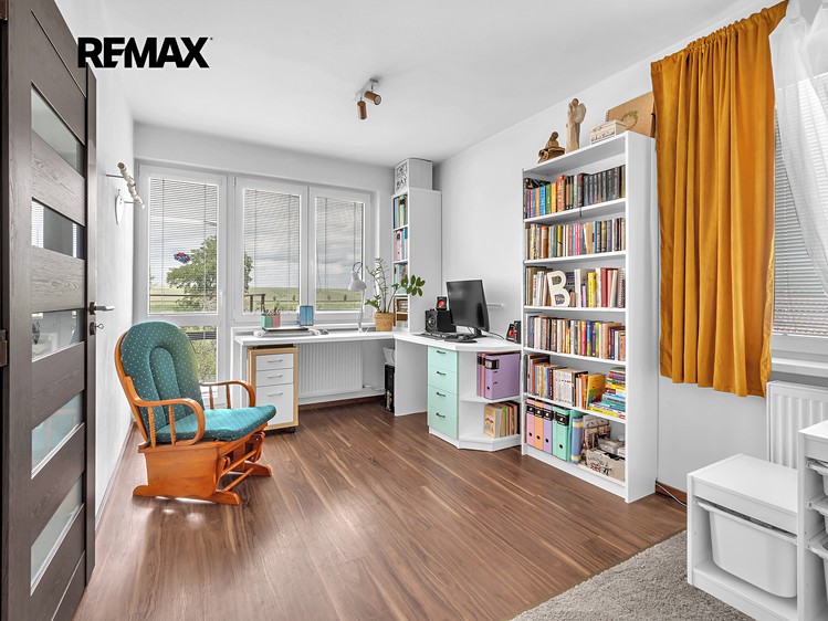 Prodej rodinného domu 130 m², pozemek 711 m² - foto 1