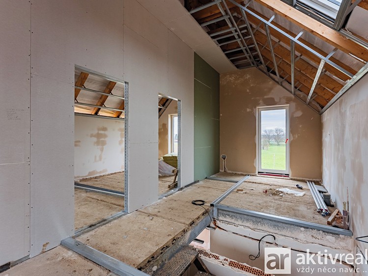 Prodej rodinného domu 192 m², pozemek 205 m² - foto 5