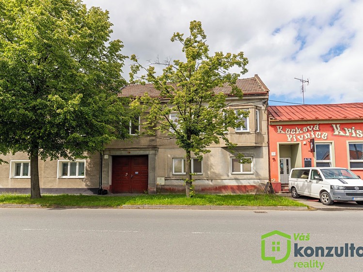 Prodej rodinného domu 189 m², pozemek 541 m² - foto 1
