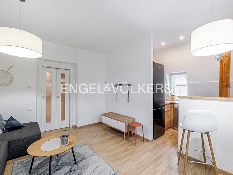 Pronájem bytu 2+kk 50 m² - foto 1