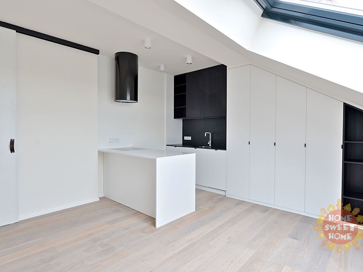 Pronájem bytu 1+kk 39 m² (Podkrovní) - foto 5