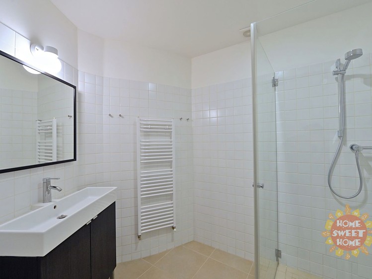 Pronájem bytu 3+kk 93 m² - foto 3