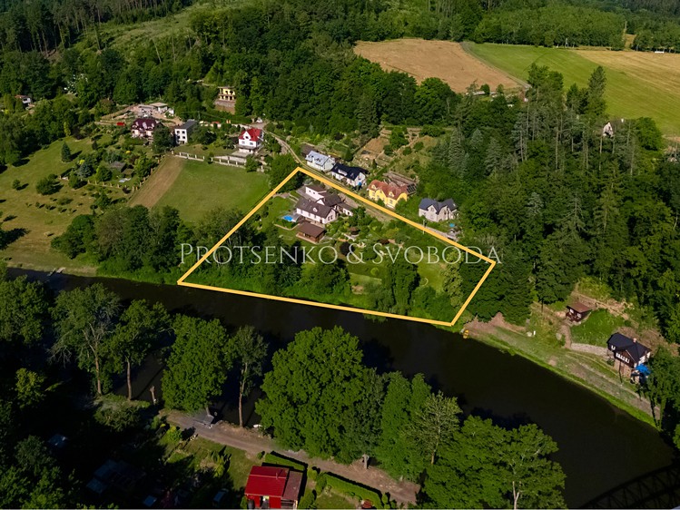 Prodej rodinného domu 257 m², pozemek 4 348 m² - foto 5