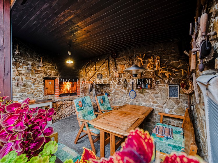 Prodej chalupy 257 m², pozemek 4 348 m² - foto 4