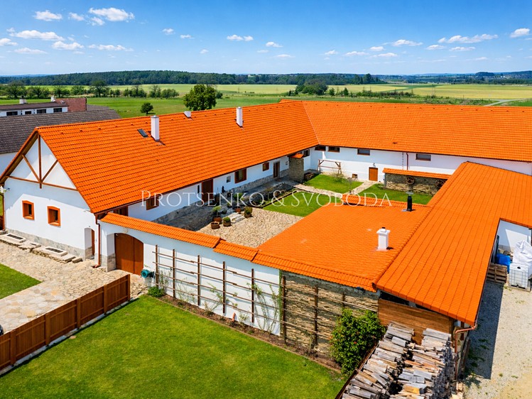 Prodej  chalupy 926 m², pozemek 3 061 m² - foto 3