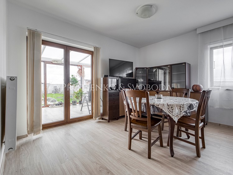 Prodej  rodinného domu 252 m², pozemek 845 m² - foto 8