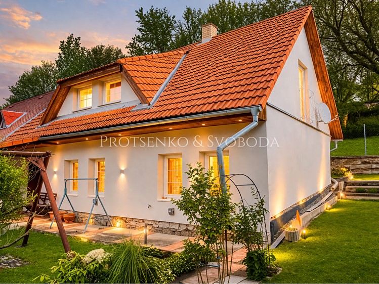 Prodej chalupy 290 m², pozemek 860 m² - foto 8
