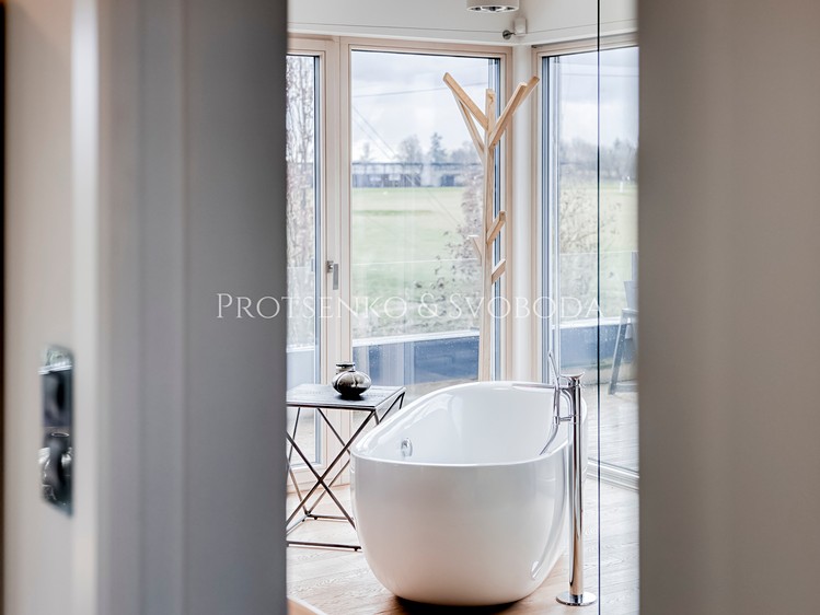 Prodej rodinného domu 206 m², pozemek 1 297 m² - foto 5