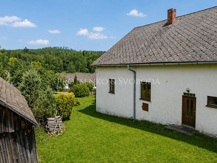 Prodej rodinného domu 366 m², pozemek 3 426 m² - foto 8