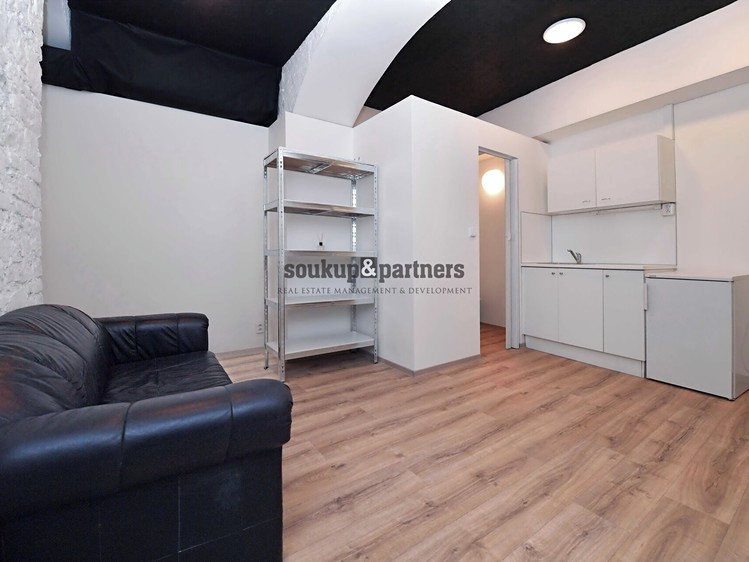 Prodej bytu 1+kk 19 m² - foto 1