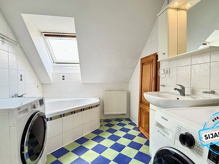 Prodej bytu 3+kk 84 m² (Podkrovní) - foto 6