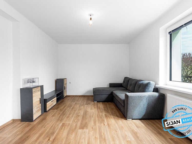 Prodej bytu 3+1 77 m² - foto 1