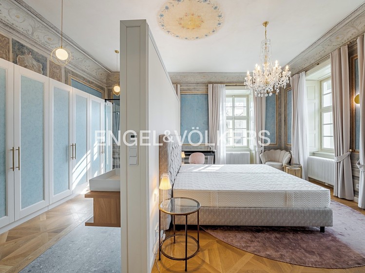 Pronájem bytu 2+1 98 m² - foto 5