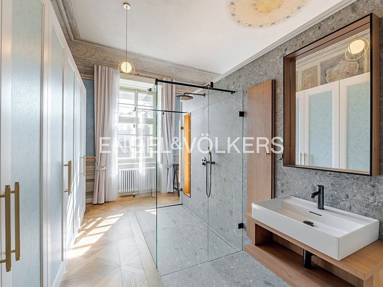 Pronájem bytu 2+1 98 m² - foto 6