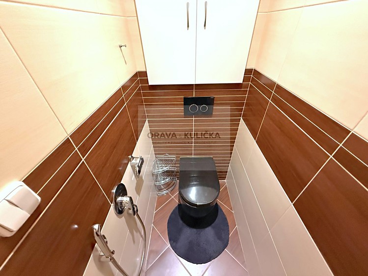 Pronájem bytu 3+1 74 m² - foto 4