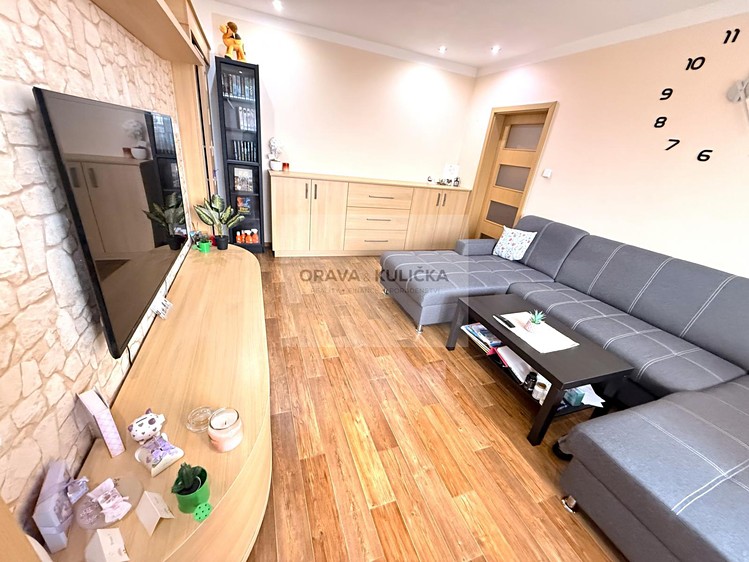 Pronájem bytu 3+1 74 m² - foto 7