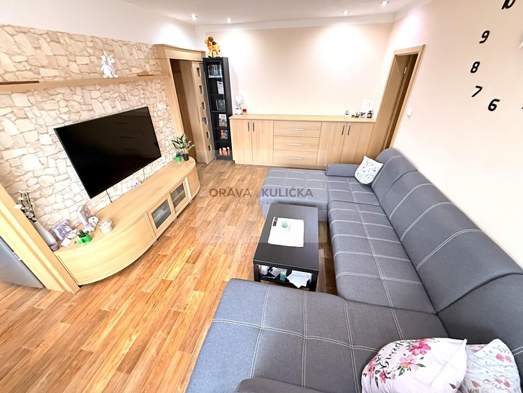 Pronájem bytu 3+1 74 m² - foto 5