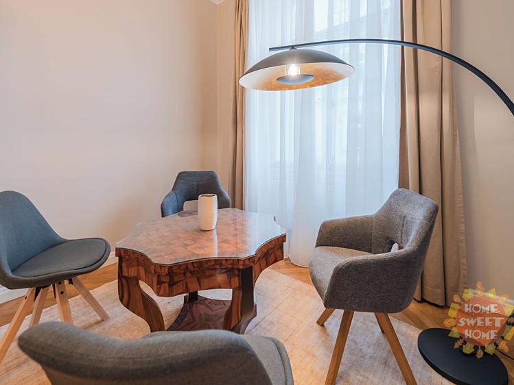 Pronájem bytu 4+1 135 m² - foto 7