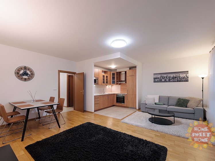 Pronájem bytu 3+kk 75 m² - foto 1