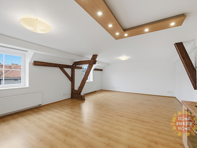 Pronájem bytu 2+kk 64 m² - foto 3
