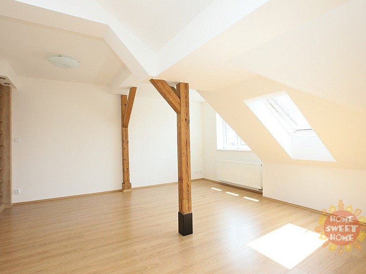 Pronájem bytu 2+kk 65 m² - foto 6