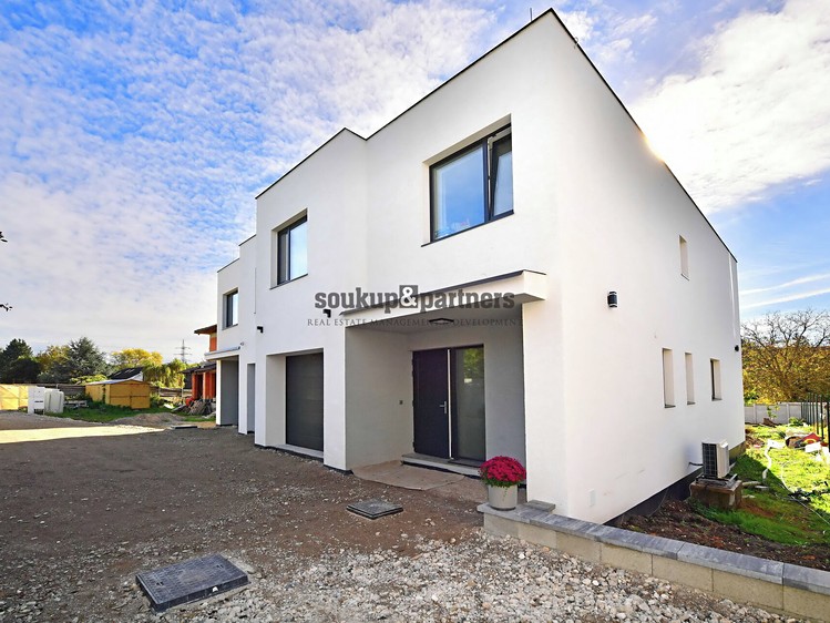 Prodej  rodinného domu 165 m², pozemek 429 m² - foto 8