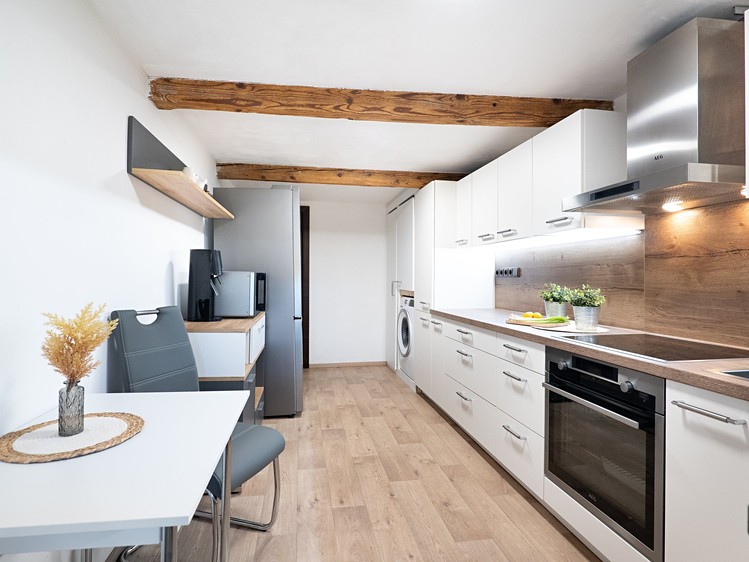 Prodej rodinného domu 180 m², pozemek 559 m² - foto 3
