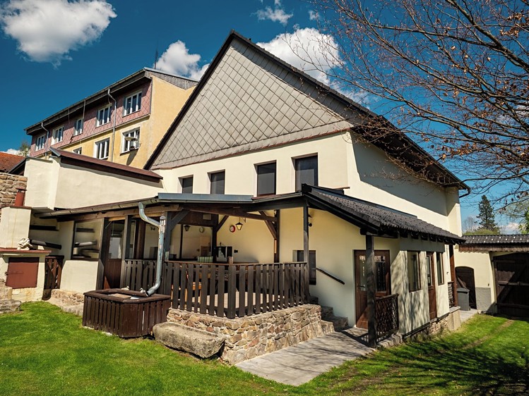 Prodej rodinného domu 180 m², pozemek 559 m² - foto 8