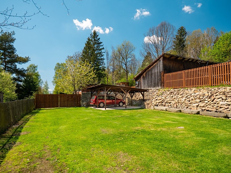 Prodej rodinného domu 180 m², pozemek 559 m² - foto 5