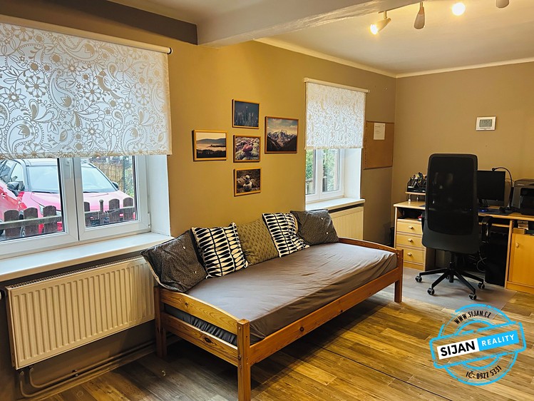 Prodej rodinného domu 234 m², pozemek 682 m² - foto 8