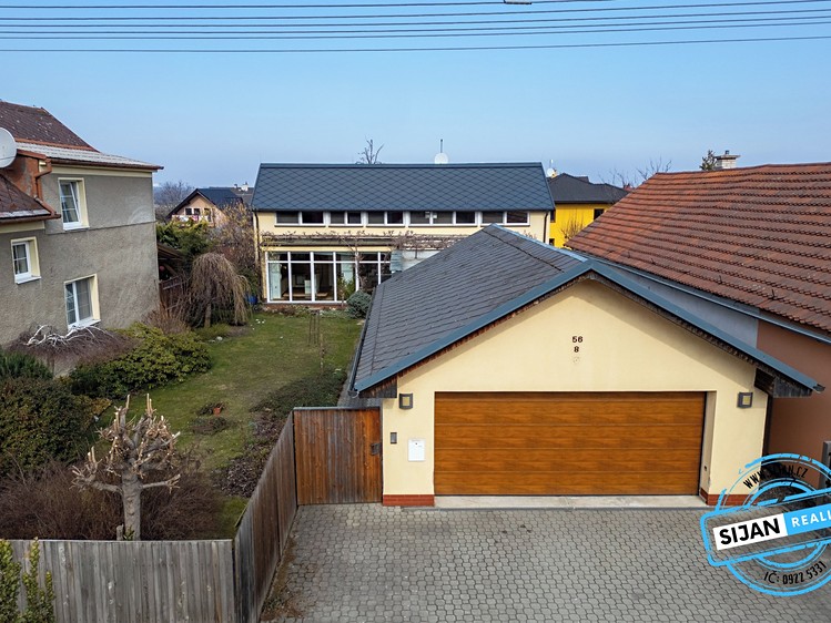 Prodej rodinného domu 180 m², pozemek 947 m² - foto 3