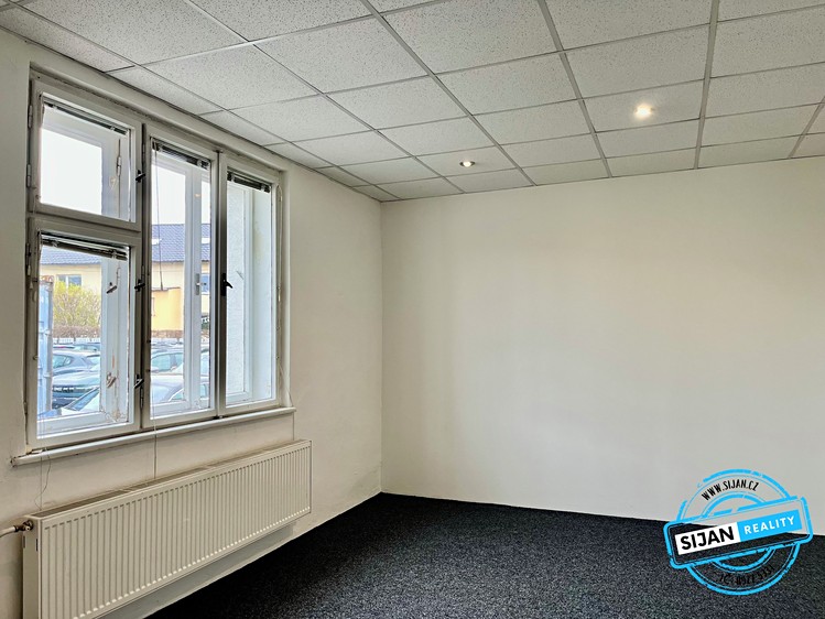Pronájem kanceláře 130 m² - foto 4