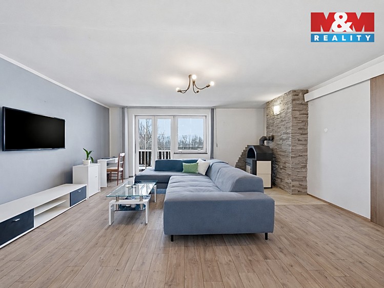 Prodej  rodinného domu 408 m², pozemek 772 m² - foto 3