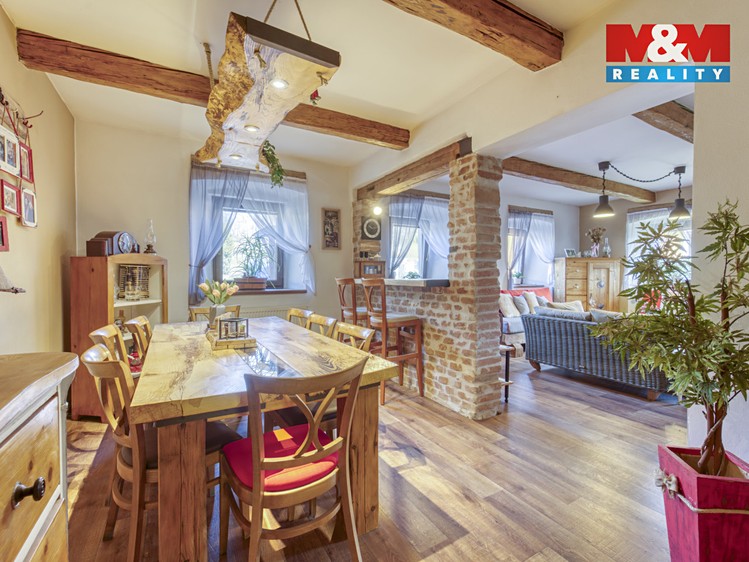 Prodej  rodinného domu 189 m², pozemek 2 378 m² - foto 4