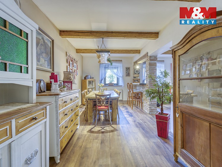 Prodej  rodinného domu 189 m², pozemek 2 378 m² - foto 6