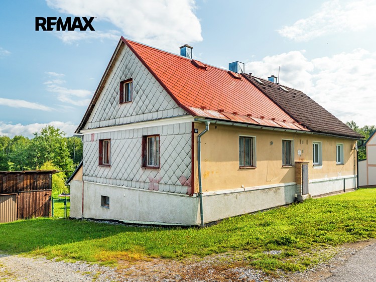 Prodej rodinného domu 142 m², pozemek 782 m² - foto 1