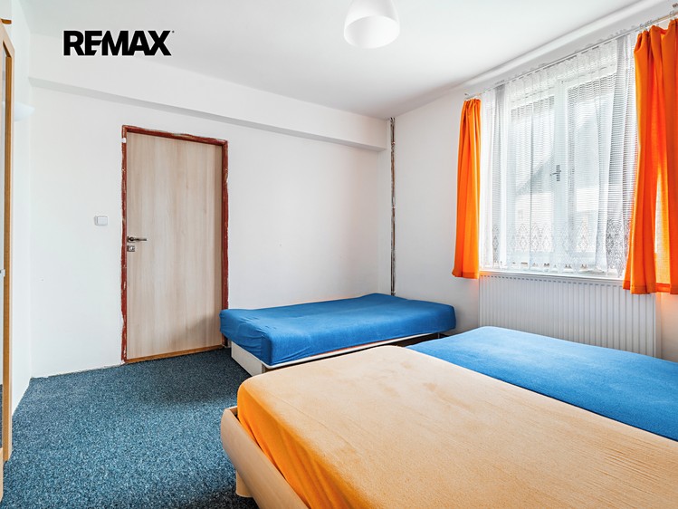 Prodej rodinného domu 142 m², pozemek 782 m² - foto 8
