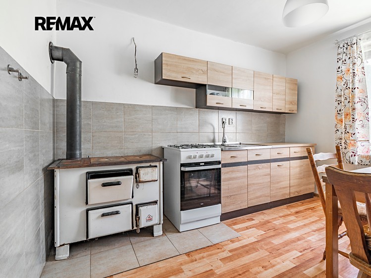 Prodej rodinného domu 142 m², pozemek 782 m² - foto 5