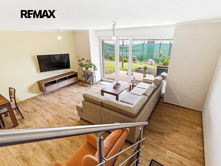 Prodej rodinného domu 138 m², pozemek 202 m² - foto 1