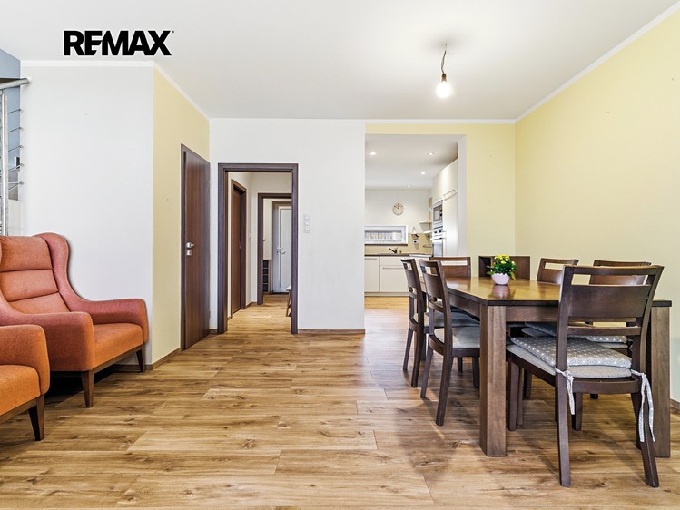 Prodej rodinného domu 138 m², pozemek 202 m² - foto 3