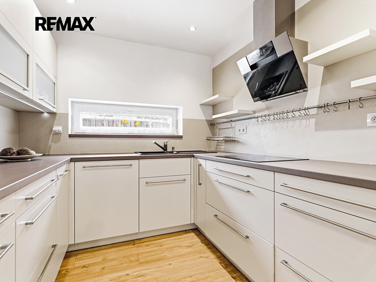 Prodej rodinného domu 138 m², pozemek 202 m² - foto 7
