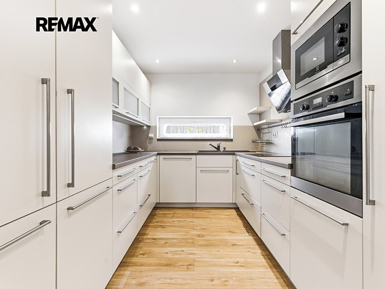 Prodej rodinného domu 138 m², pozemek 202 m² - foto 8
