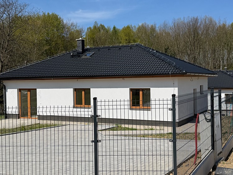 Prodej rodinného domu 86 m², pozemek 645 m² - foto 2