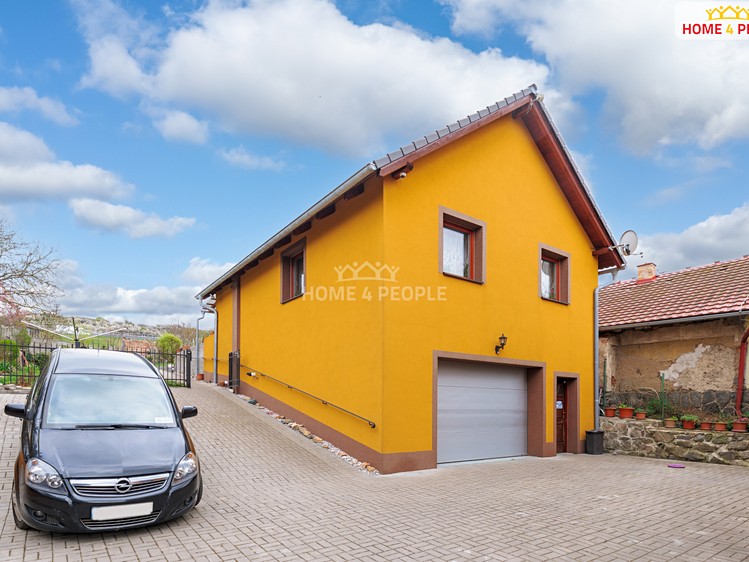 Prodej rodinného domu 258 m², pozemek 939 m² - foto 7