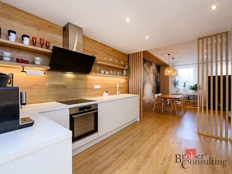 Prodej rodinného domu 170 m², pozemek 717 m² - foto 3
