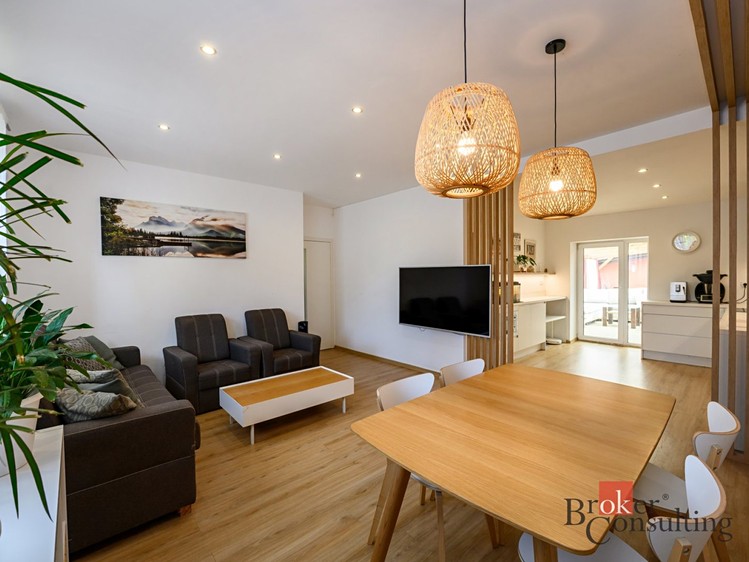 Prodej rodinného domu 170 m², pozemek 717 m² - foto 5