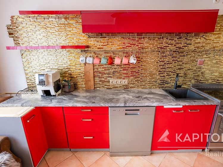 Prodej  rodinného domu 170 m², pozemek 477 m² - foto 3