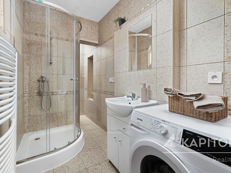 Prodej rodinného domu 134 m², pozemek 109 m² - foto 7
