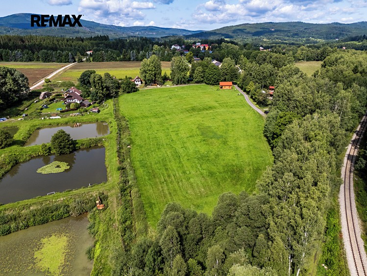 Prodej pozemku 9 752 m² - foto 6