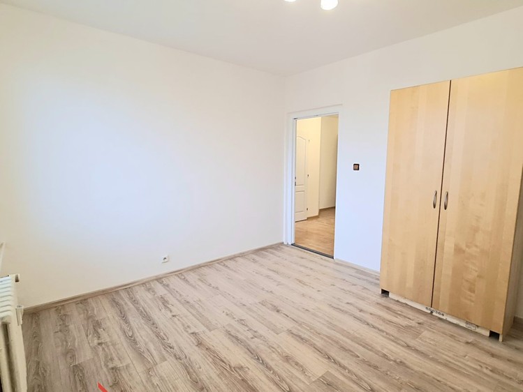 Pronájem bytu 3+1 70 m² - foto 7